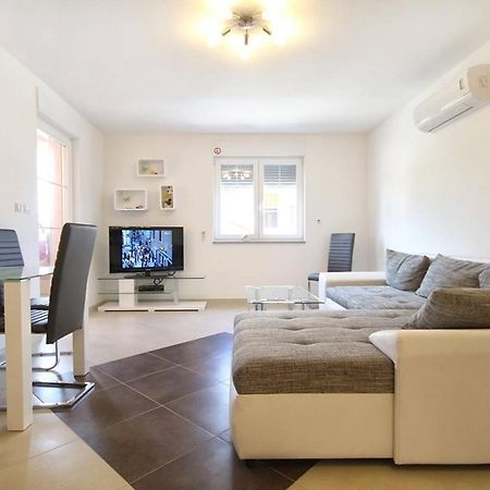 Apartment Borka Medulin Exterior photo